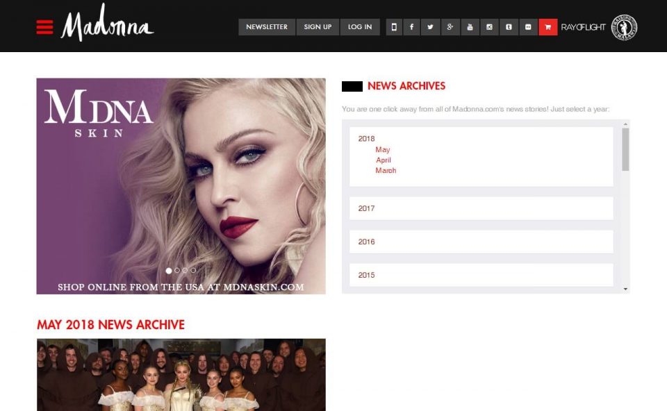 Madonna.com > HomeのWEBデザイン