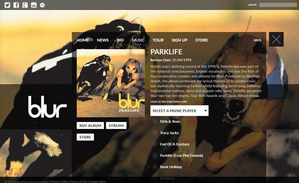 blur | Official websiteのWEBデザイン