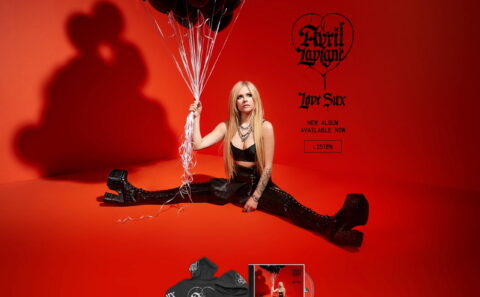 Avril Lavigne | New Album ‘Love Sux’ Out NOWのWEBデザイン
