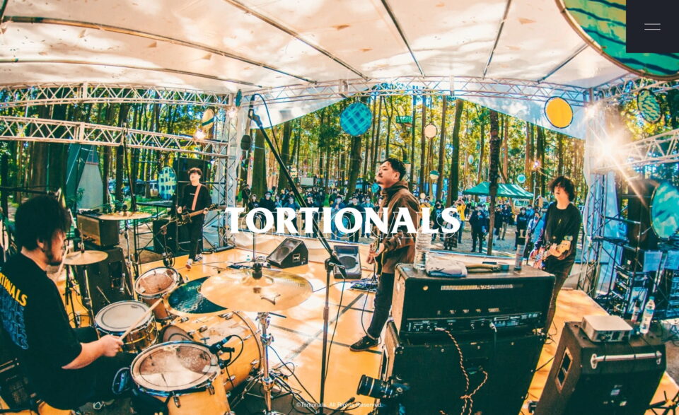 TORTIONALS | Official Web SiteのWEBデザイン