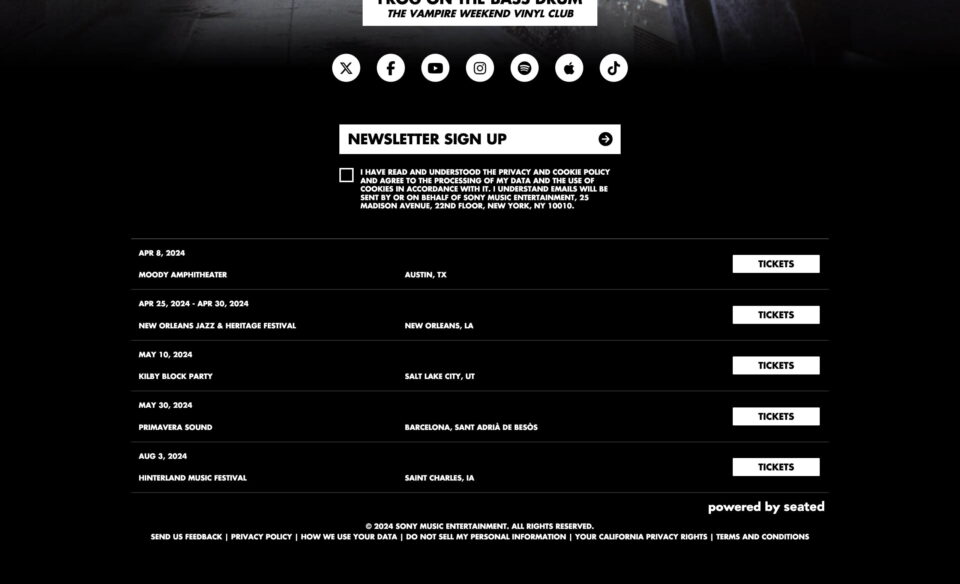 Vampire Weekend – Official WebsiteのWEBデザイン